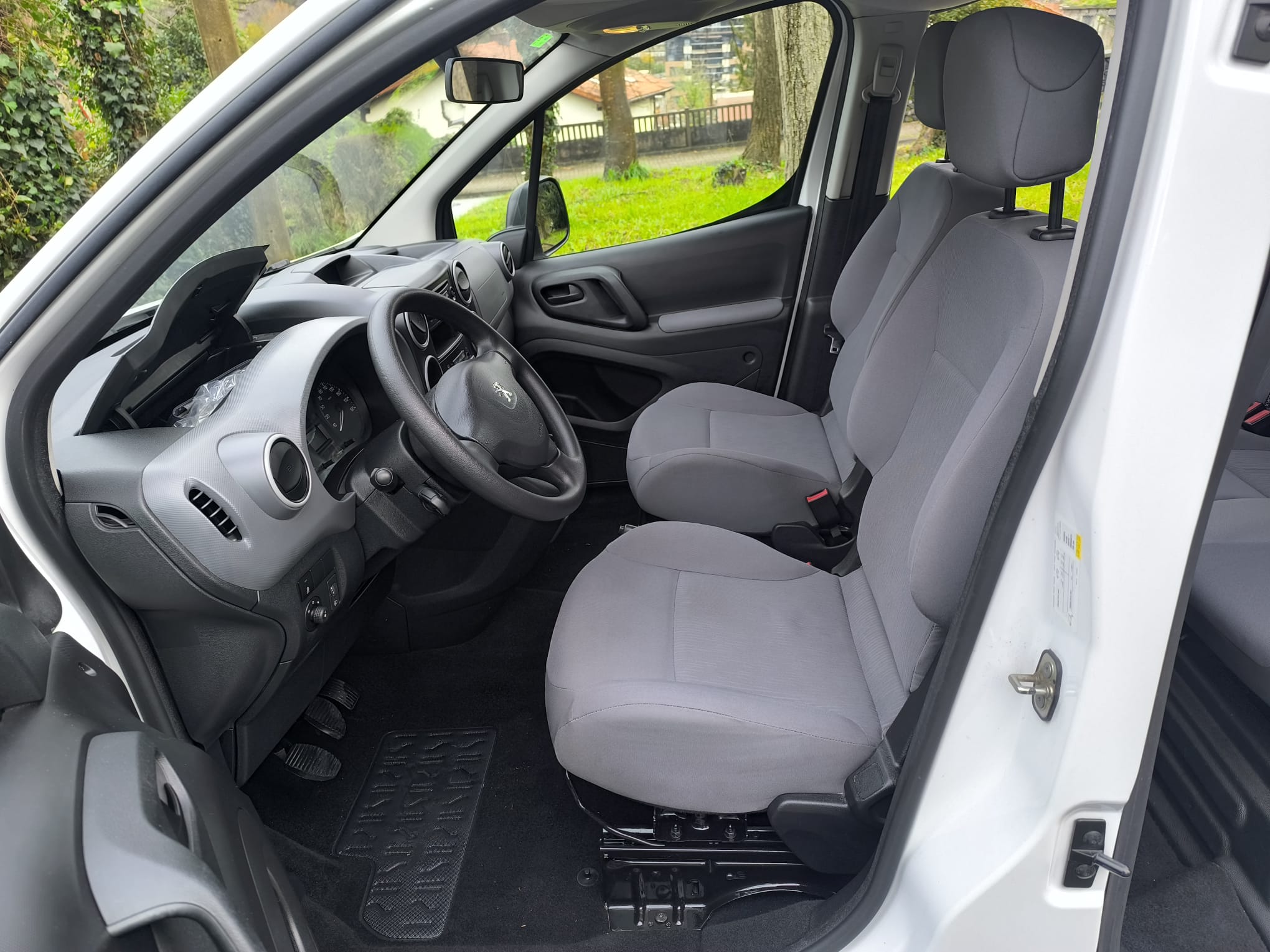 PEUGEOT PARTNER TEPEE 1.6BLUEHDI 75CV