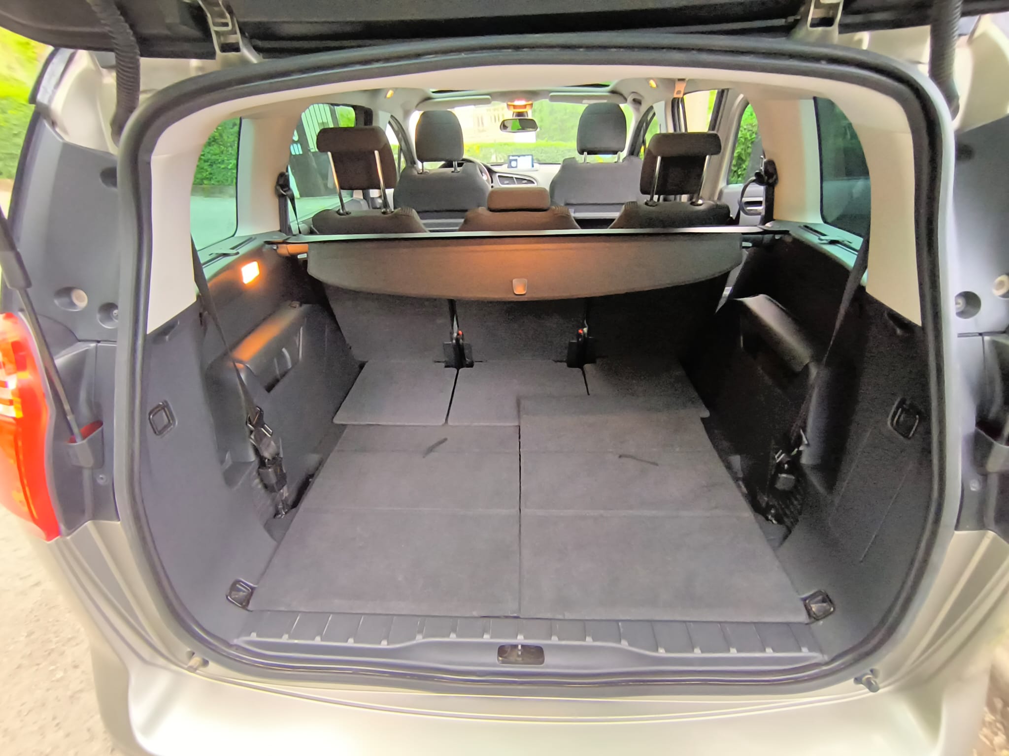 Peugeot 5008 1.6BlueHDI 120cv Allure 7 plazas 2016