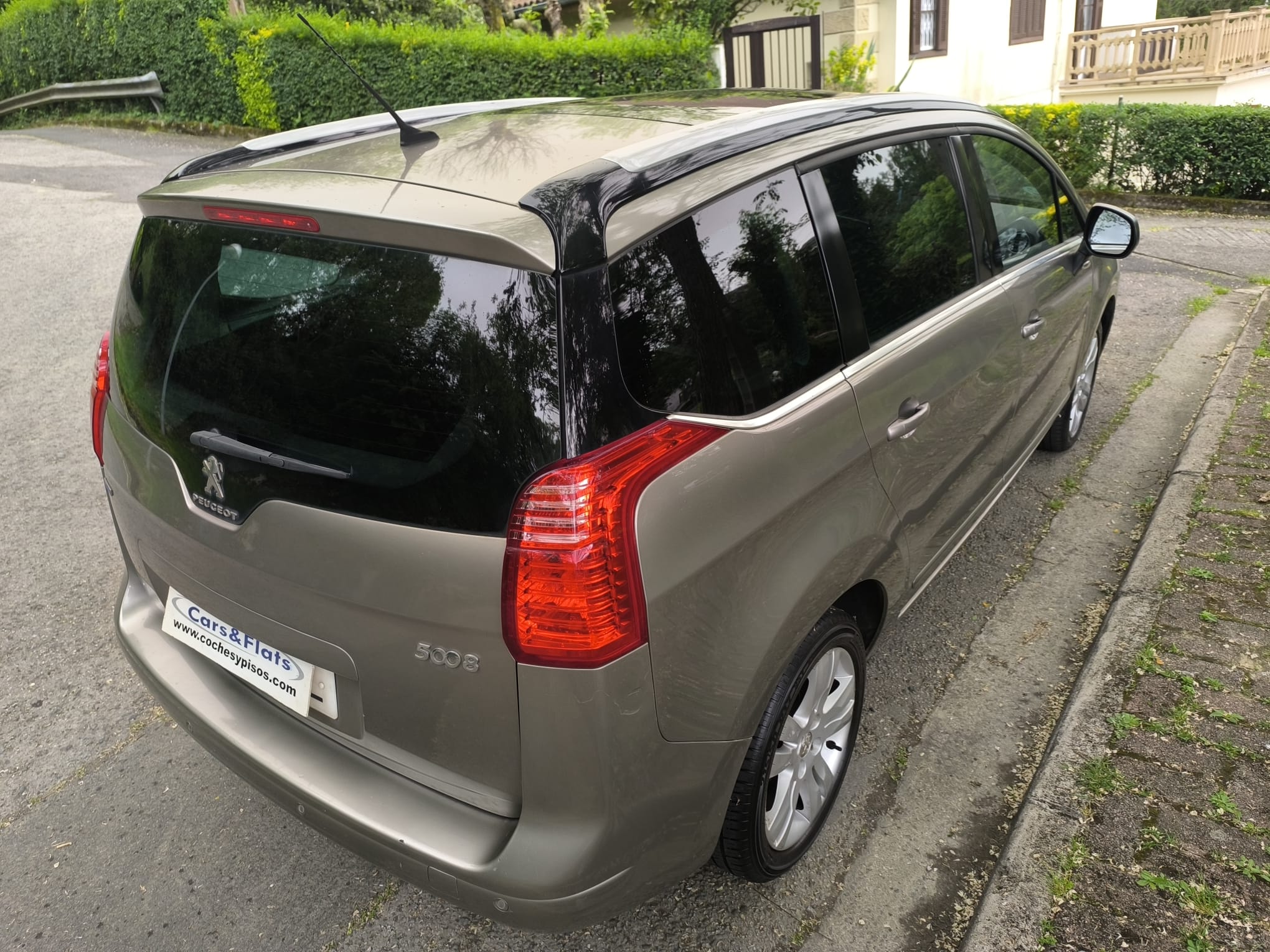 Peugeot 5008 1.6BlueHDI 120cv Allure 7 plazas 2016