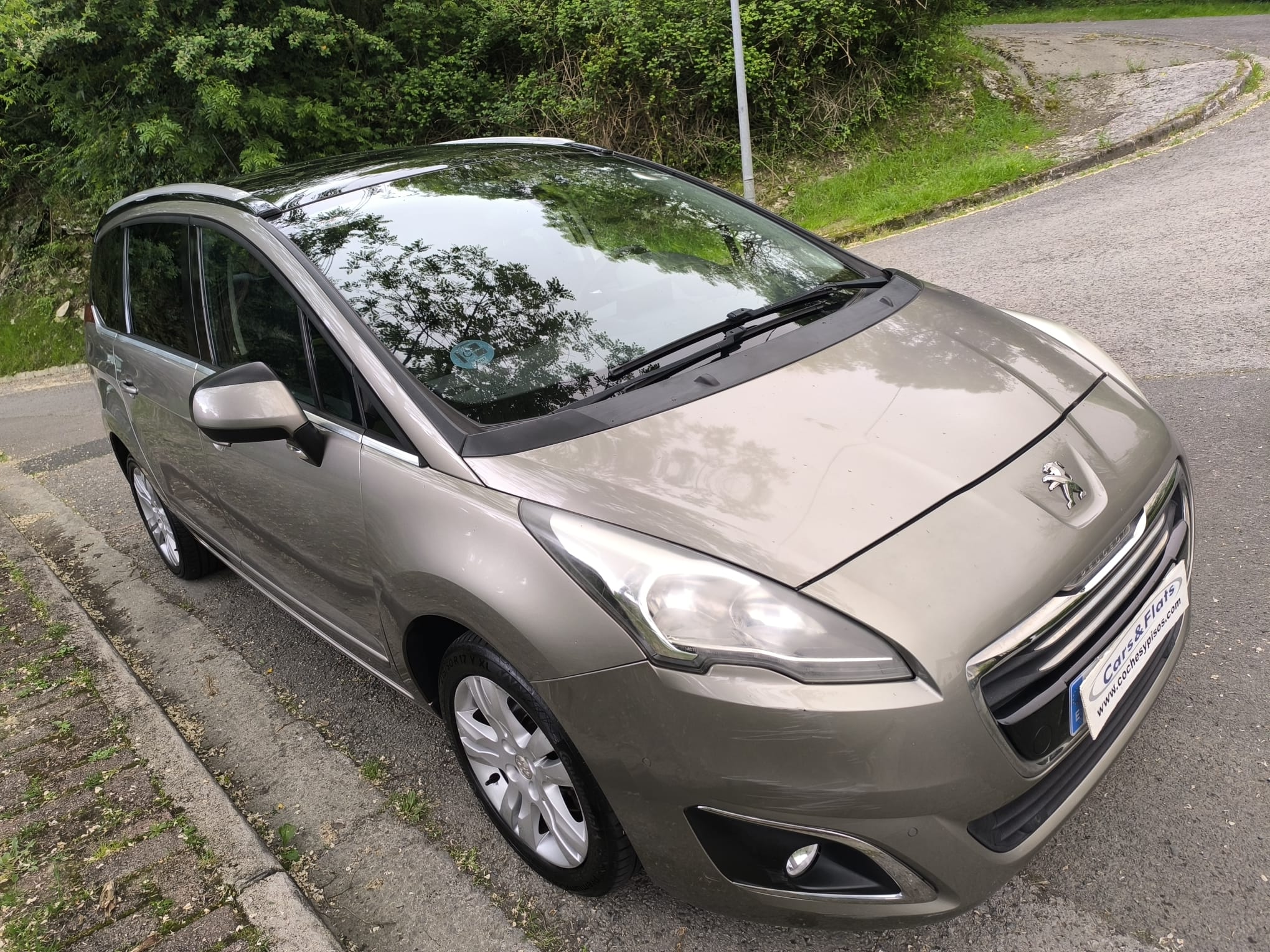 Peugeot 5008 1.6BlueHDI 120cv Allure 7 plazas 2016
