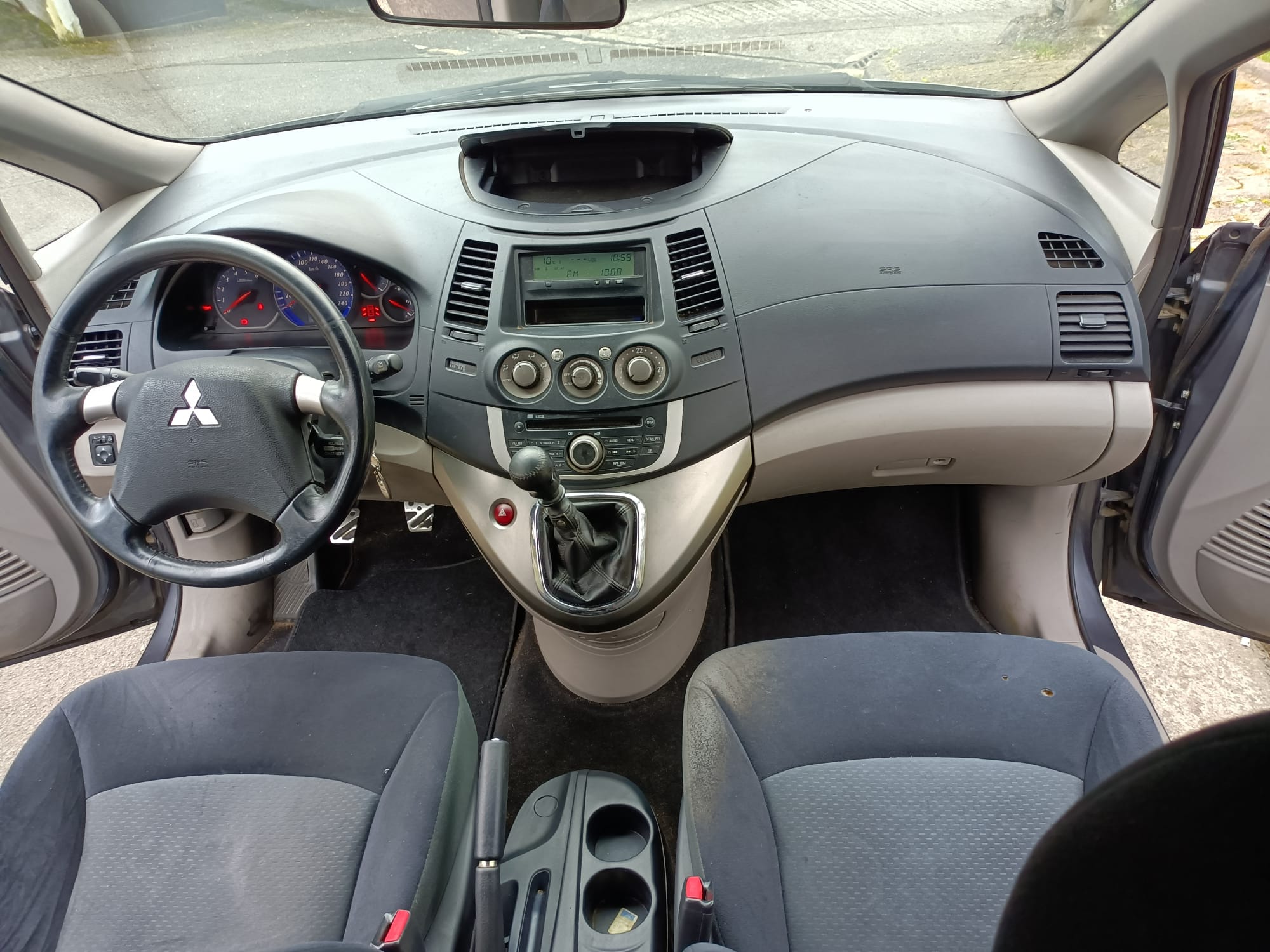Mitsubishi Grandis 2.0 DI-D 136cv 7plazas 2010