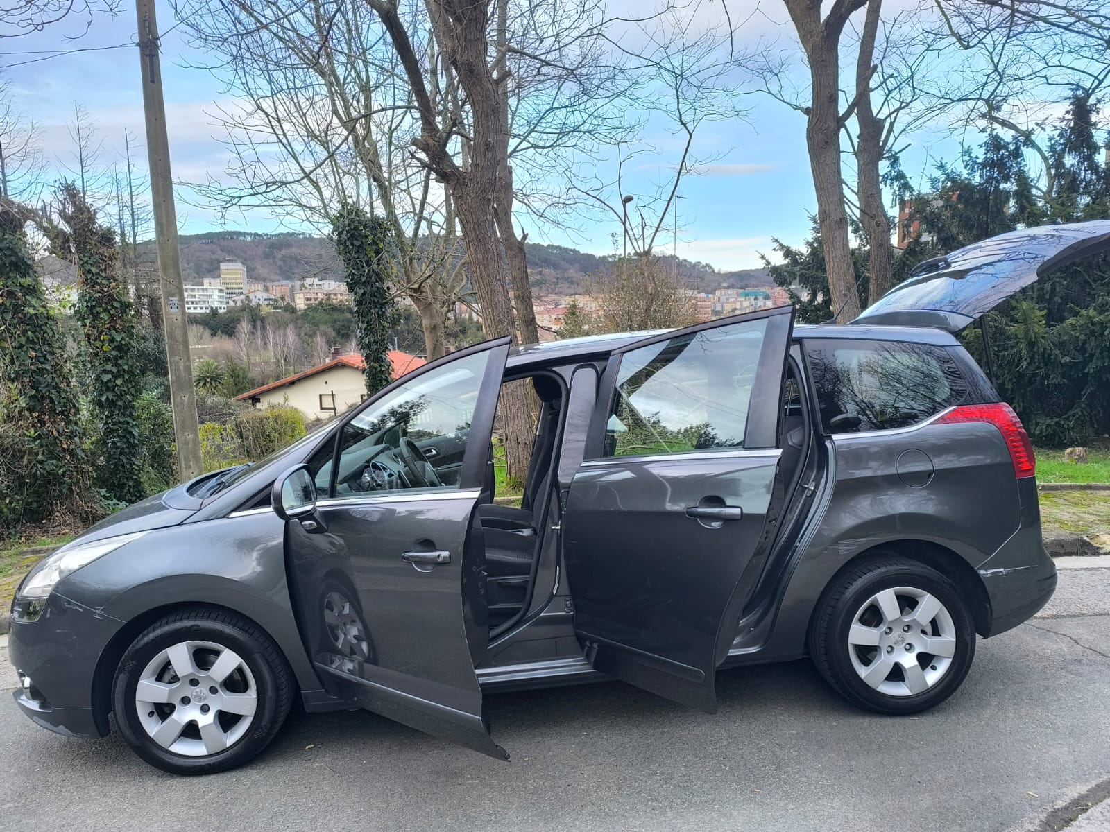 PEUGEOT 5008 1.6eHDI ACTIVE CMP 115cv