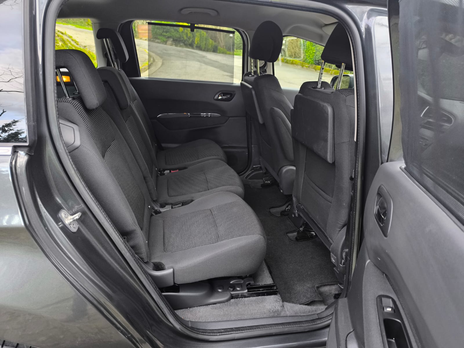 PEUGEOT 5008 1.6eHDI ACTIVE CMP 115cv