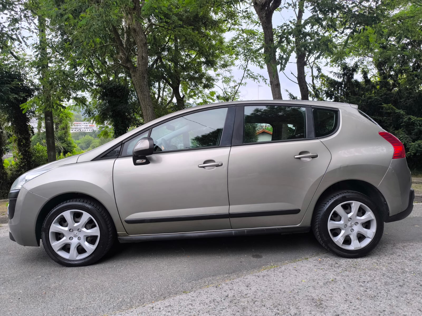 Peugeot 3008 1.6 e-HDI 115cv 2013